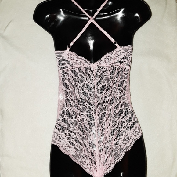 Sexy Sheer Pink Lace Stretchy Bodysuit Romper - Picture 3 of 7